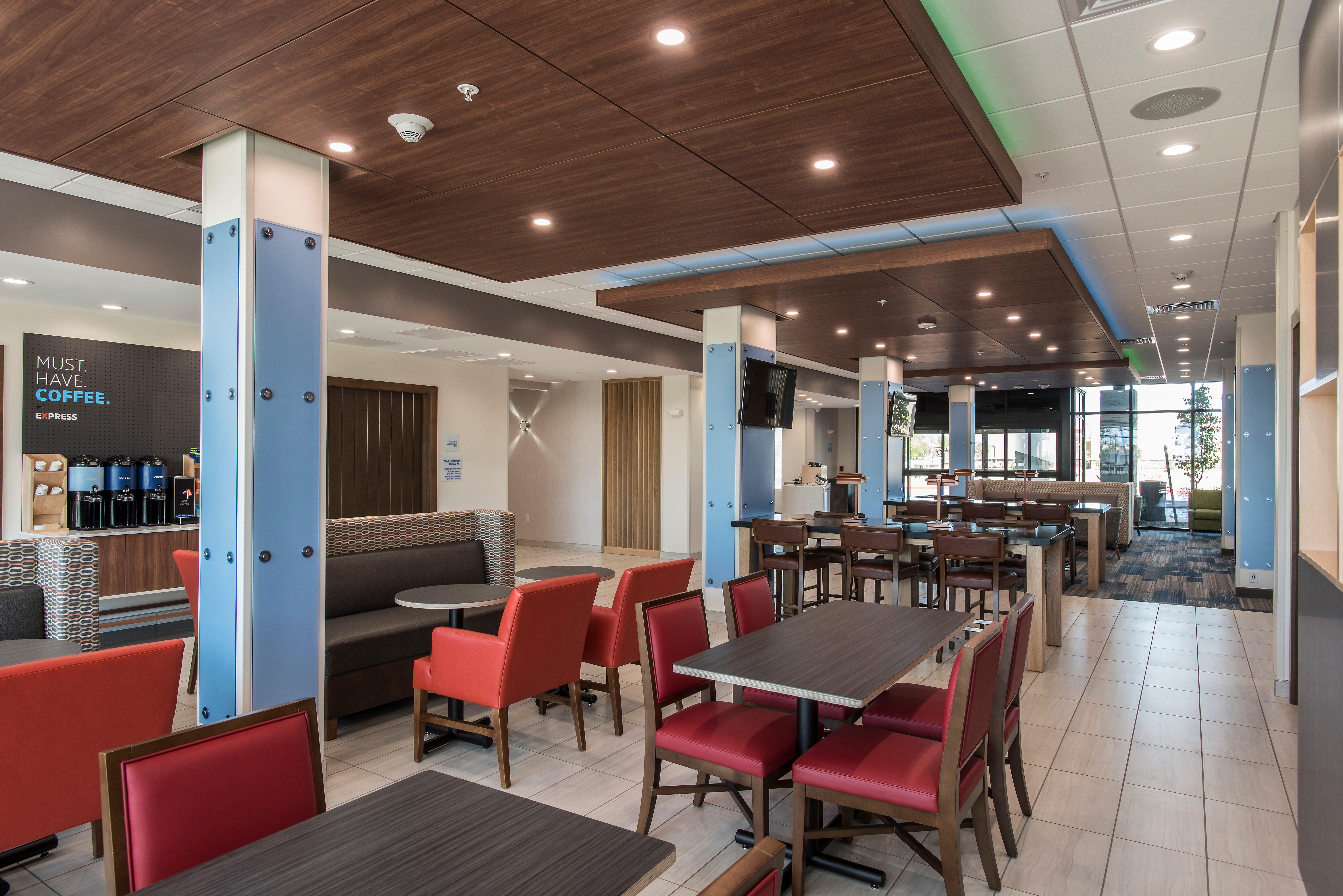 Holiday Inn Express & Suites - Phoenix North - Happy Valley By Ihg Ngoại thất bức ảnh